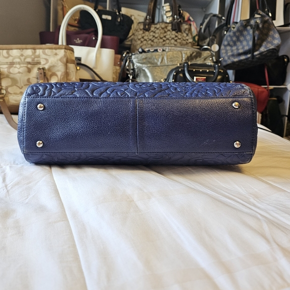 Karl Lagerfeld Paris Rose Textured Tote / Shoulder Bag - Picture 9 of 10